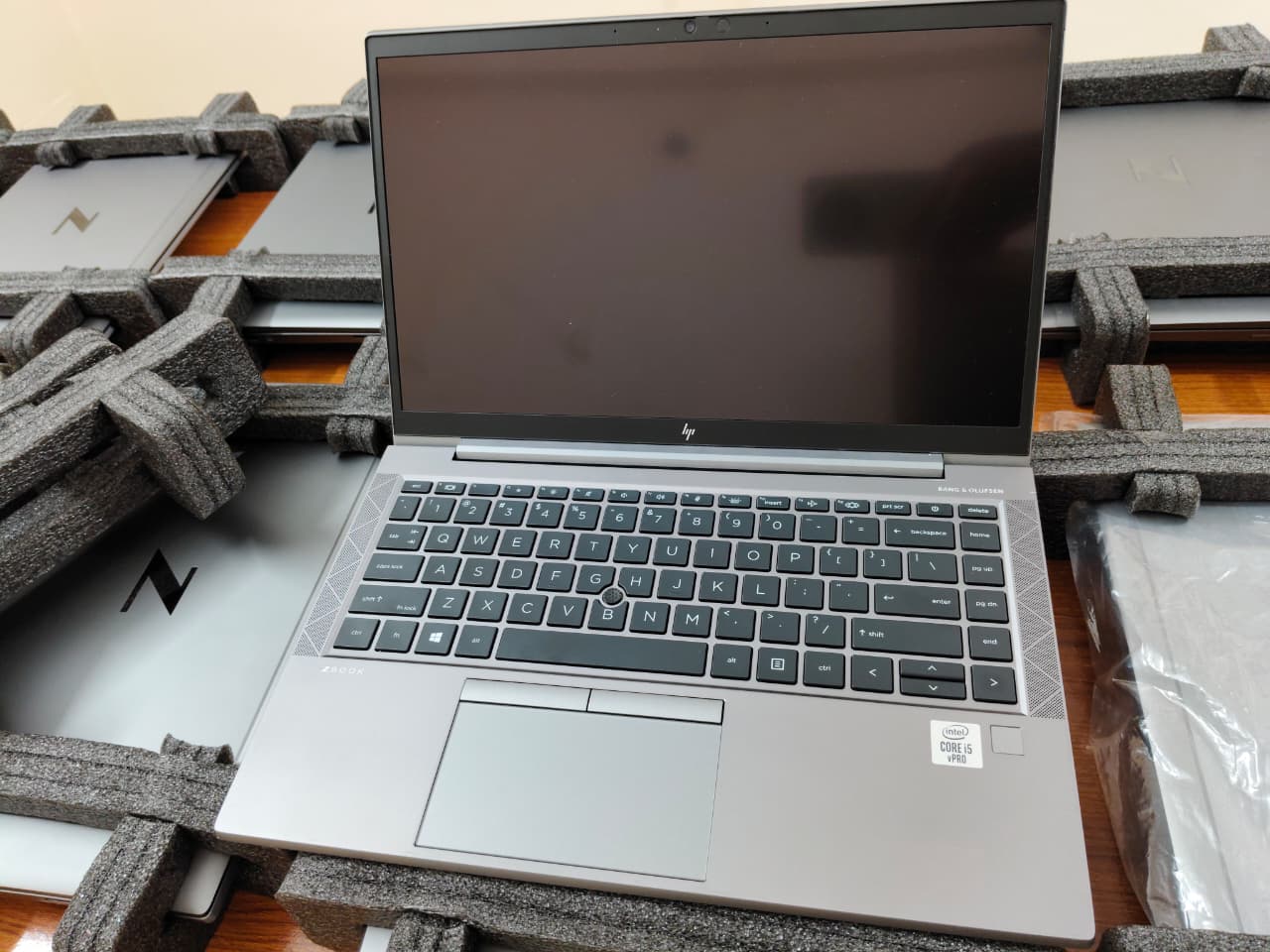 HP ZBook Firefly G7 Core i5 10th Gen 16GB RAM 512GB SSD 14″1 FHD Touch Screen Display Laptop